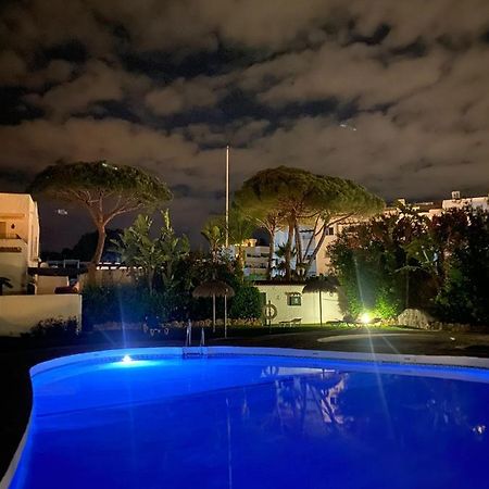 Tranquility Studio Apartment マラガ エクステリア 写真